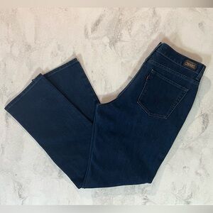 EUC Levi’s Perfectly Slimming 512 Skinny Jeans Size 14